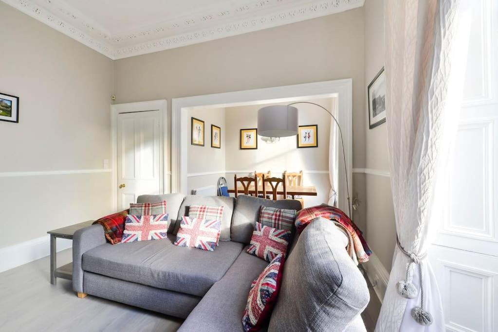George IV Bridge - Superbly Located 3 Bedroom! Эдинбург Экстерьер фото
