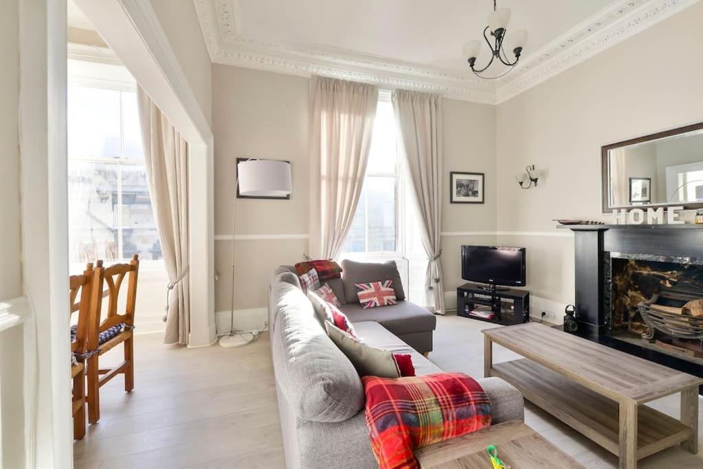 George IV Bridge - Superbly Located 3 Bedroom! Эдинбург Экстерьер фото