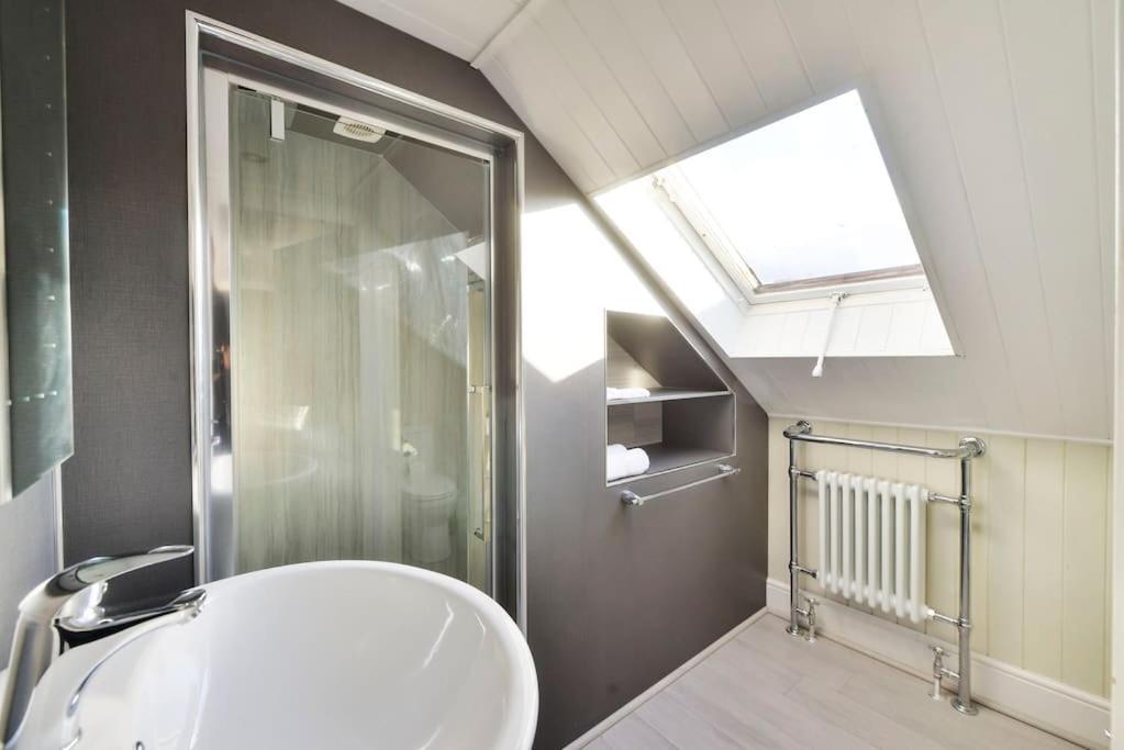 George IV Bridge - Superbly Located 3 Bedroom! Эдинбург Экстерьер фото
